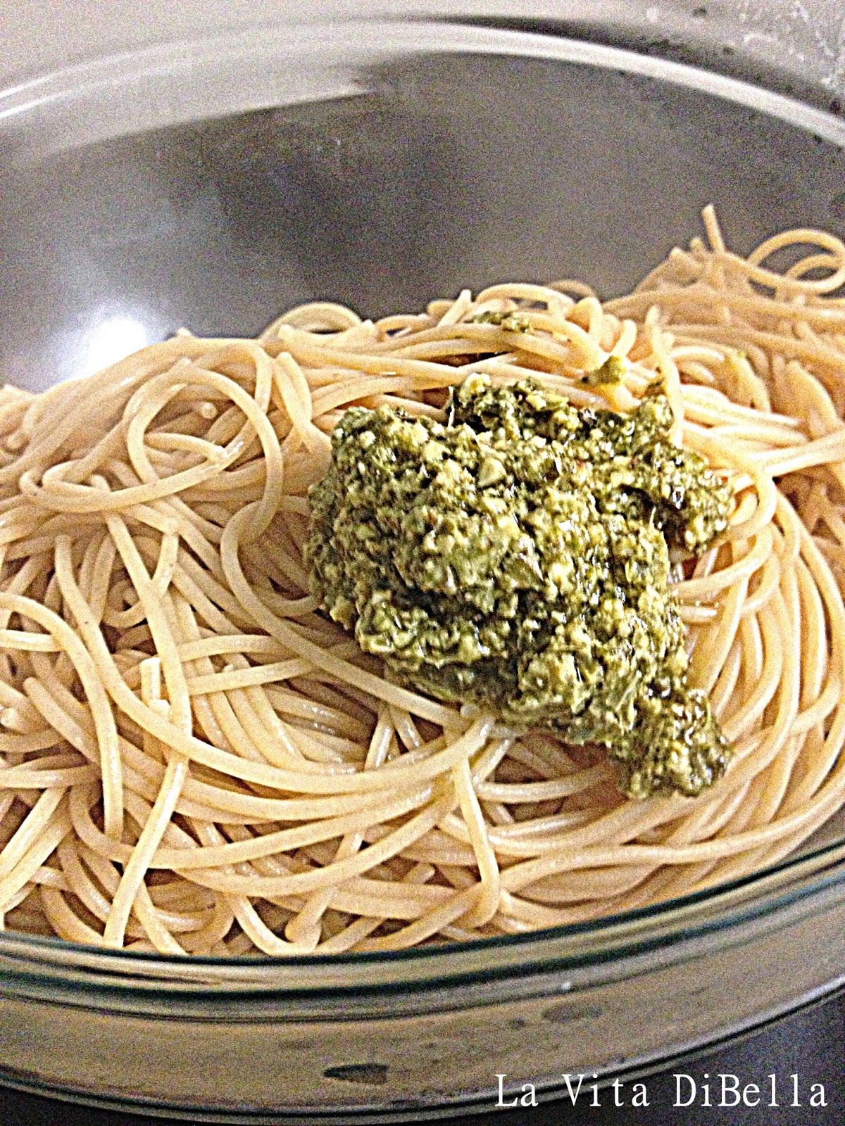 La Vita DiBella Pesto Pasta with Spinach & Mushrooms