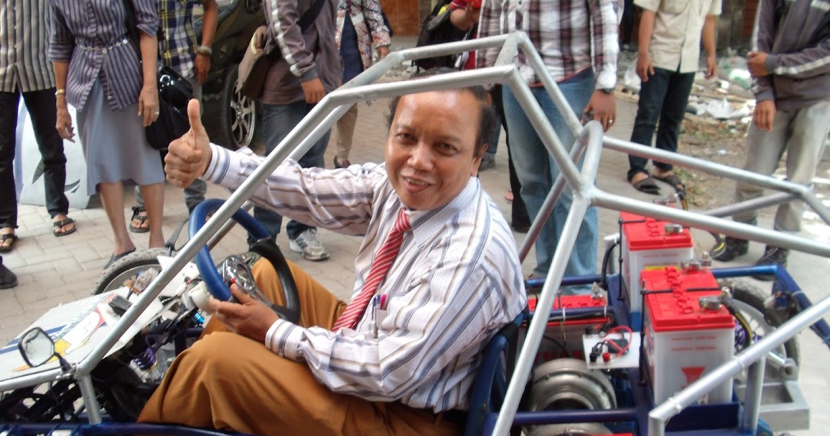 Dear Memories Menengok Kiprah Alumni Unesa Dr Mochammad Cholik M Pd