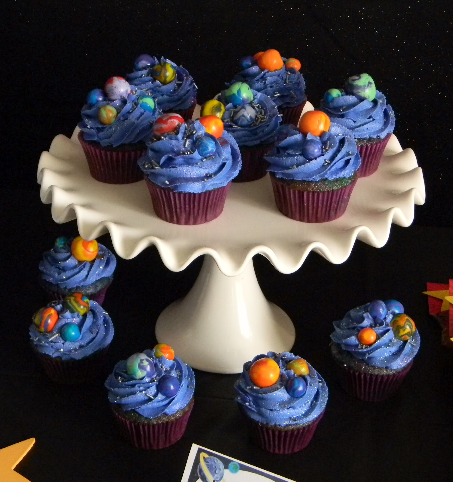 How To Frost Mini Cakes How To Frost Mini Cakes