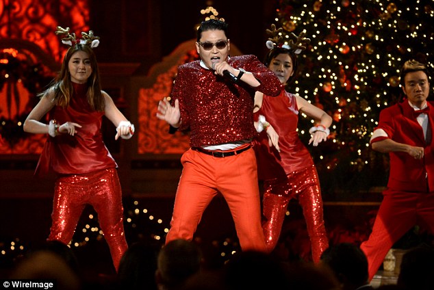 أوباما يستقبل مطرب “Gangnam Style” فى البيت الأبيض أوباما يستقبل مطرب “Gangnam Style” فى البيت الأبيض