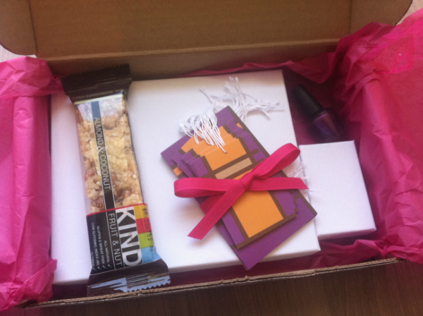 Dazzley Box Review - November 2012 - Women's Jewelry and Beauty Monthly Subscription Boxes