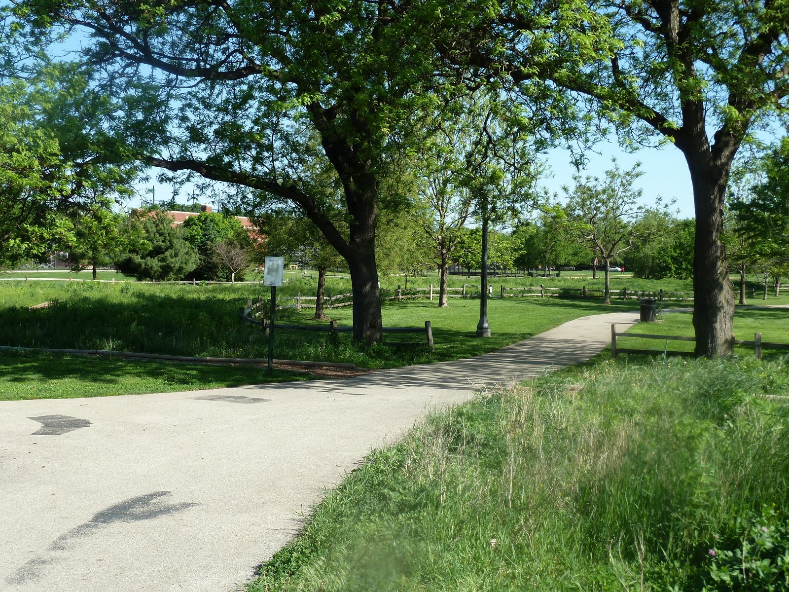 The Chicago Real Estate Local Video For sale Ravenswood condo with