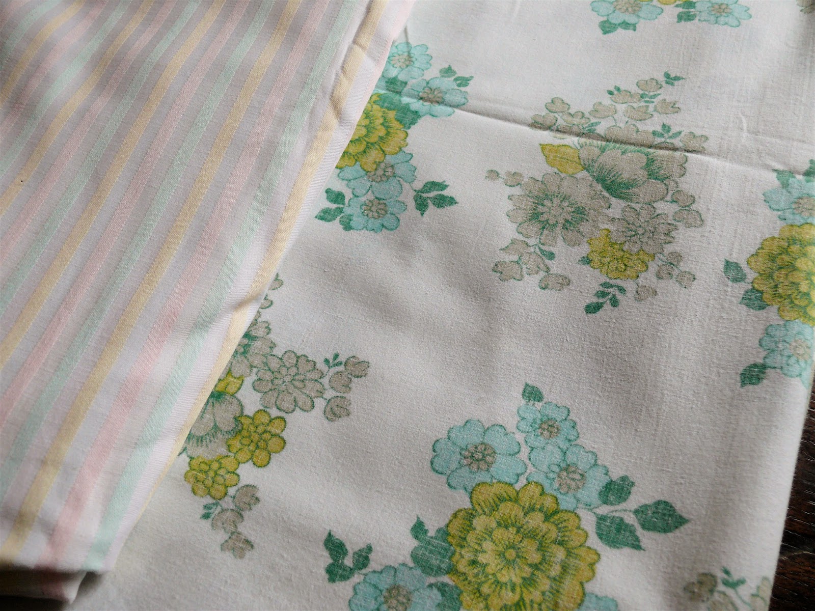 Die landfrau: upcycling: lavendel kissen aus omas alter bettwäsche