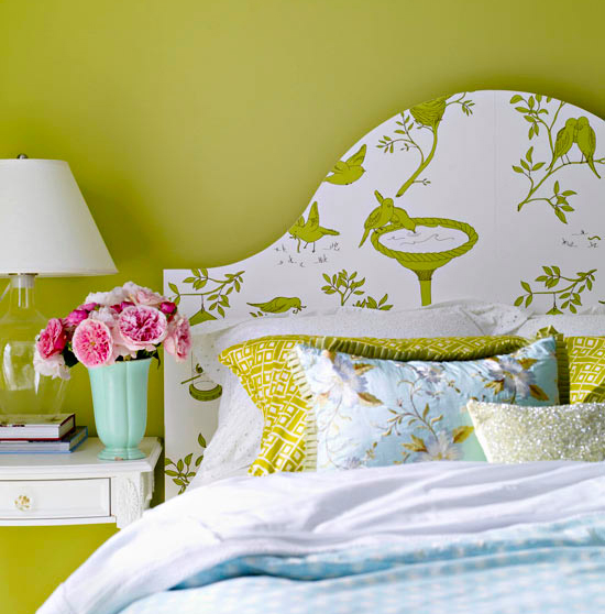 Decorating ideas using wallpaper How About Orange