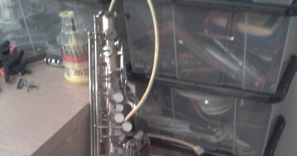 Nerd Club MIDI saxophone