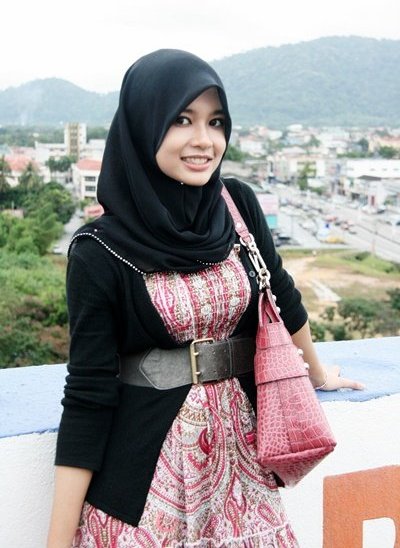 Wanita Yang Cantik