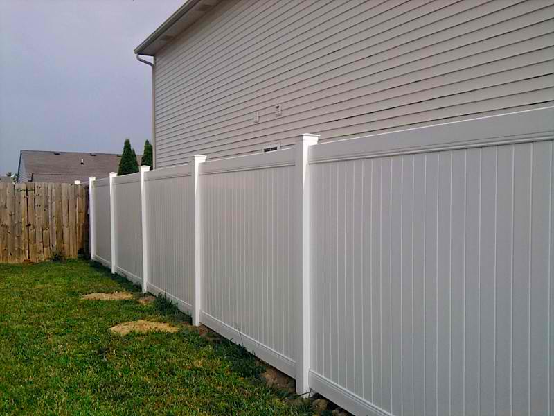 K & M Fence 6' tall New Lexington PVC by Bufftech
