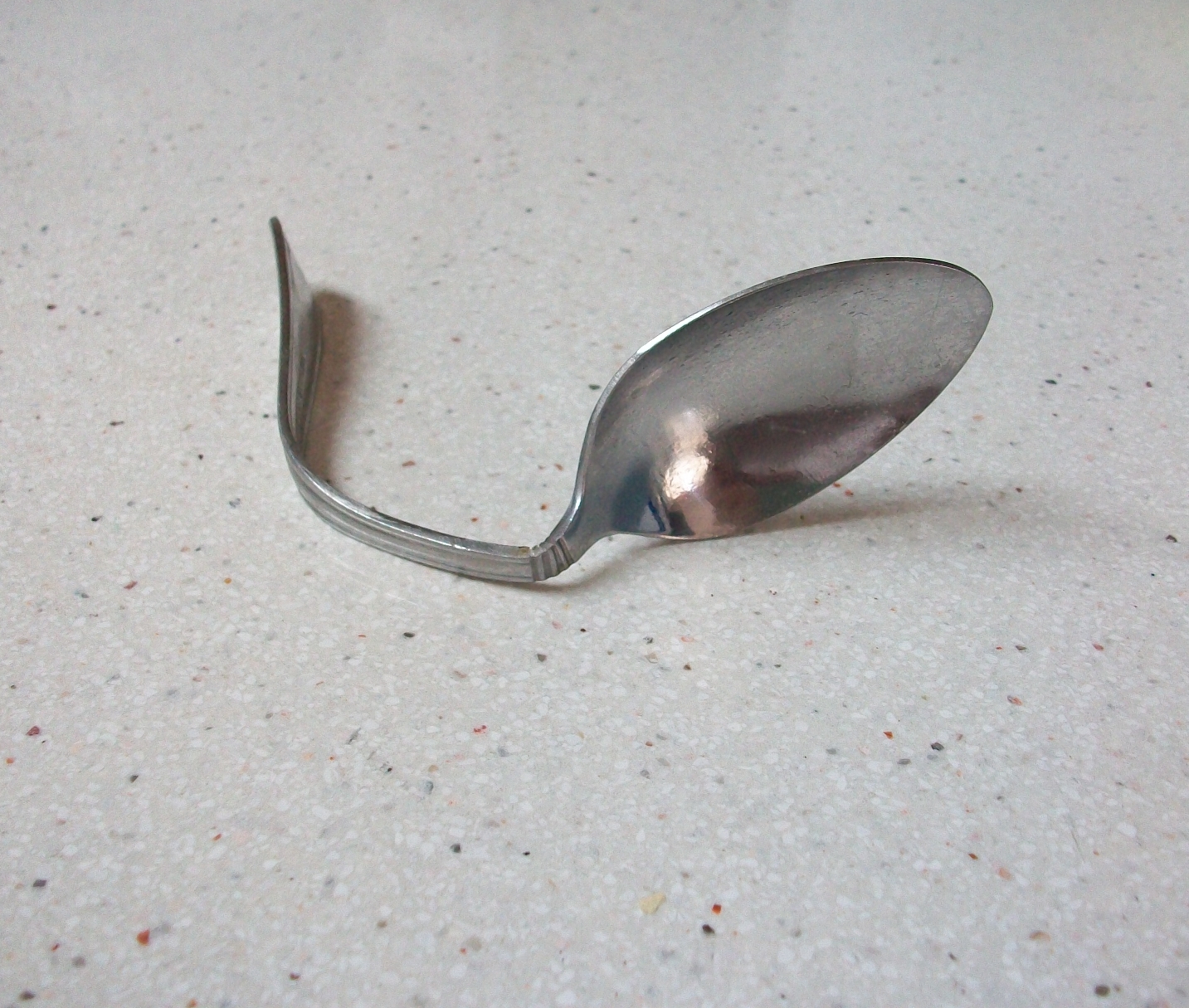 Spoon Bent