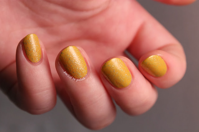 Yume Lacquer Foreign Gold