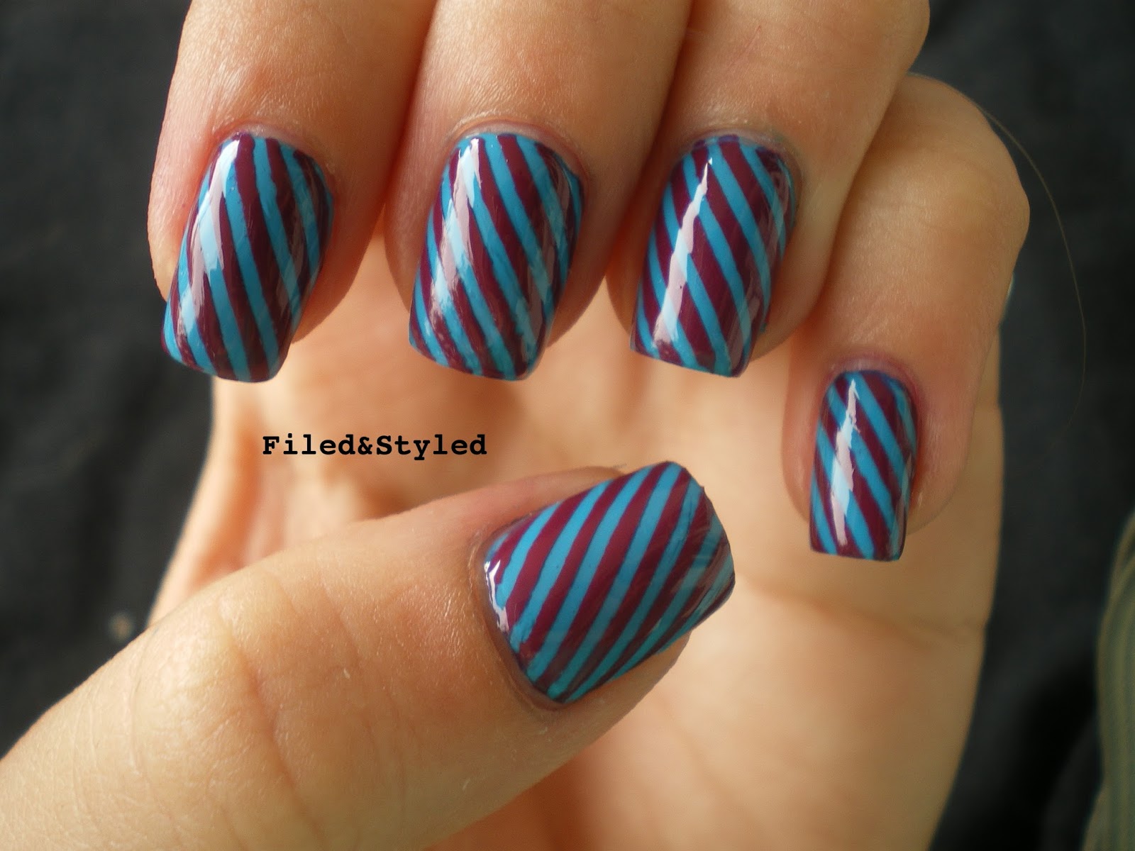 3. Glitter Striped Acrylic Nails - wide 6