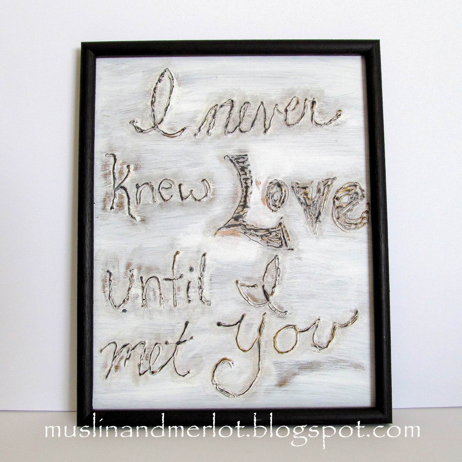 Use a Glue Gun to Write on Glass! Muslin and Merlot