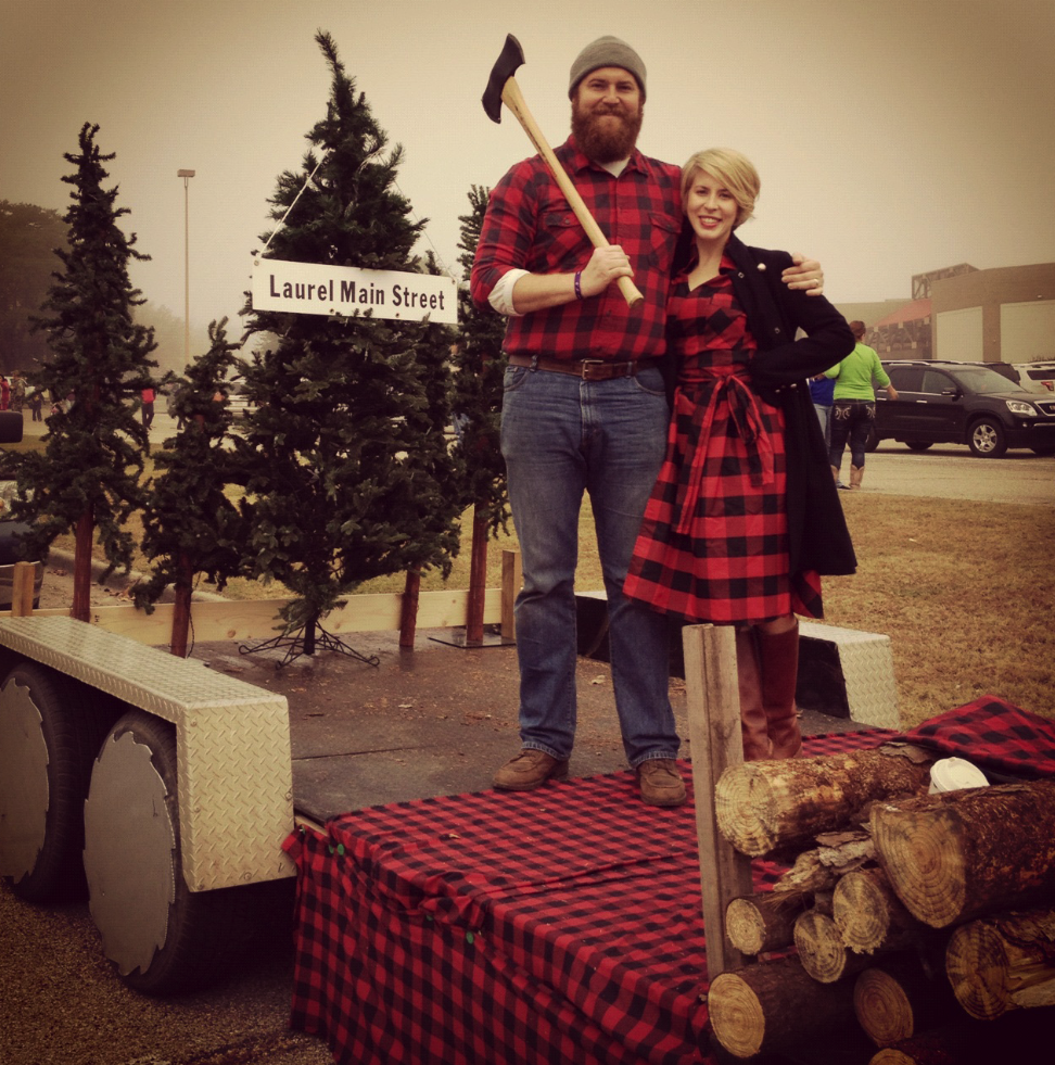 laurel mercantile co erin ben napier hgtv home town laurel christmas parade