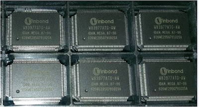 Top tray of first bag of components - visible damage to pins on top left device
