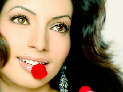 Shama Sikander hot photo