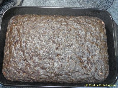 pan of baked brownies