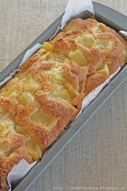 plumcake con ananas / ananas plum-cake