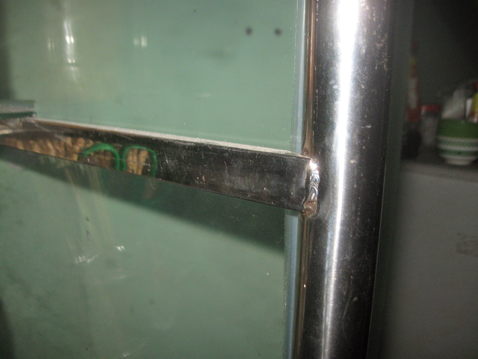 Thanh lý một số kệ gỗ,bàn, tủ đông,... và mặt bằng kinh doanh tại Bình Thạnh - 2