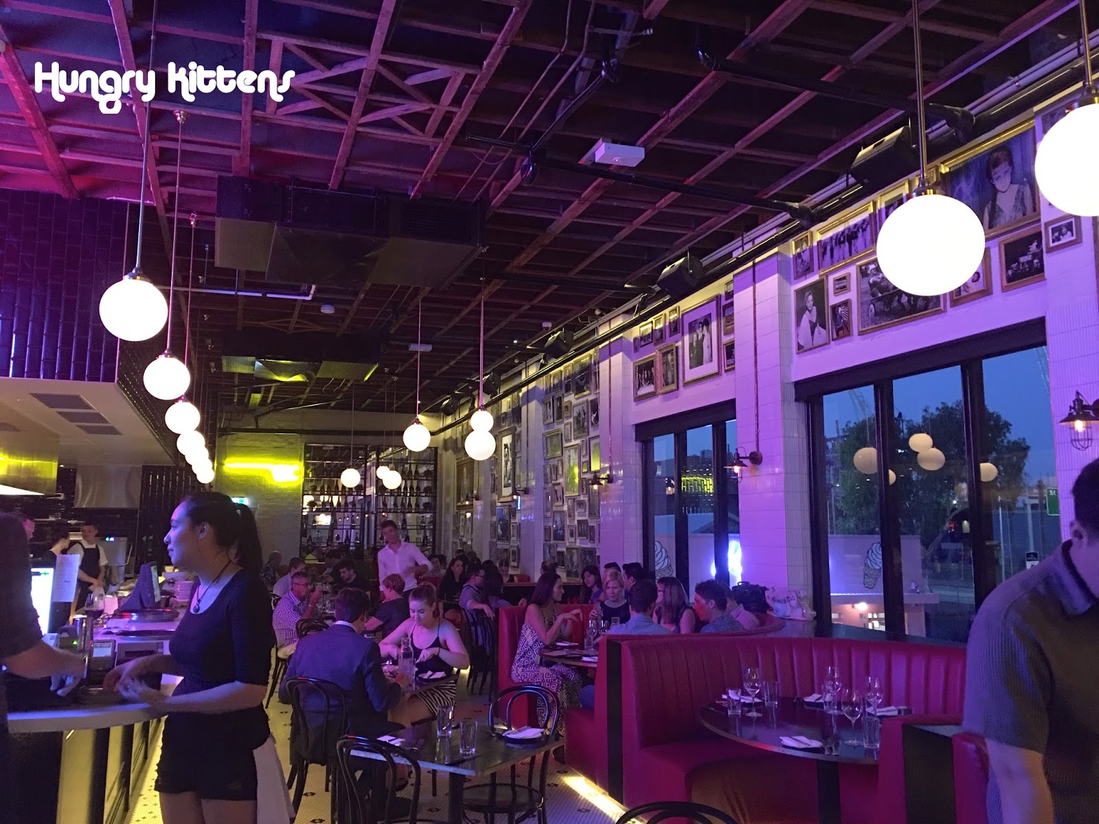 Hungry Kittens Dinner at Les Bubbles