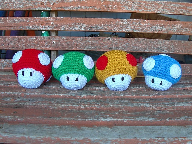 2000 Free Amigurumi Patterns: Mario Mushroom
