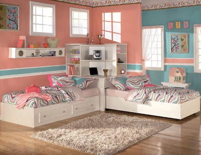 Girls Bedroom Design on The Neat Idea Of Having A Pull Out Bed Under The Corner Elevated Study