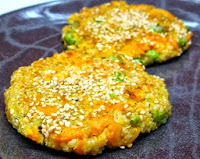 Fritada de Quinoa com Cenoura e Ervilhas Fritada de Quinoa com Cenoura e Ervilhas (vegana)