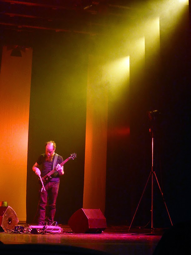 Aidan Baker live @ Antwerp Ambient Festival 2014 / photo S. Mazars Aidan Baker live @ Antwerp Ambient Festival 2014 / photo S. Mazars