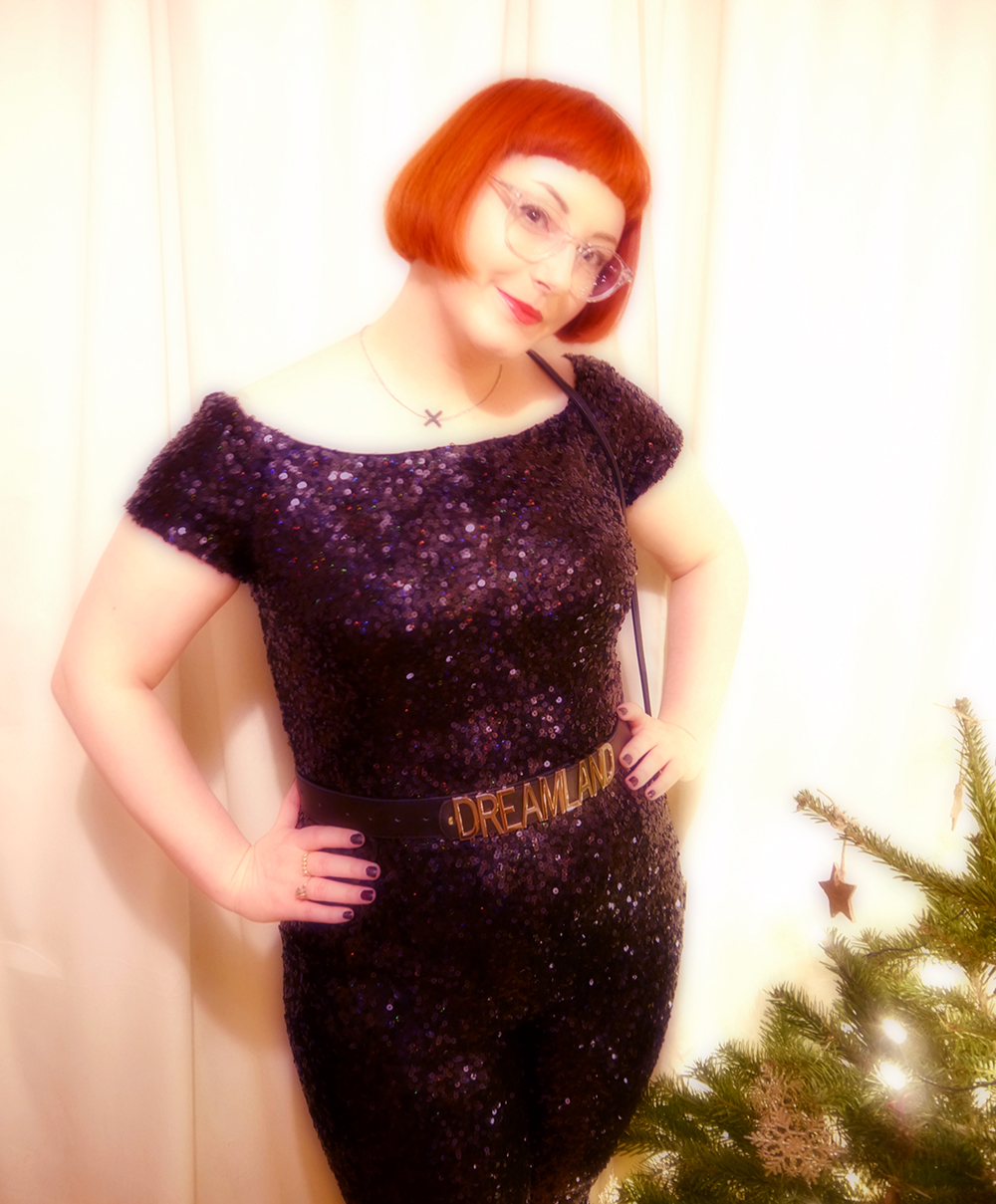 What Helen Wore, Styled by Helen, New Year's eve outfit, hogmanay style, NYE style, 2016, sequin jumpsuit, French Connection, TK Maxx, Dreamland belt, party outfit, party style, sequin style, Little black dress alternative, festive party style, tatty devine kiss necklace, new look platform shoes, 70s sequin style, red head, scottish blogger, blogging duo, ginger bob, Iolla glasses, #seewithiolla, clear glasses