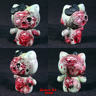 Hello Kitty creepy gory zombie model