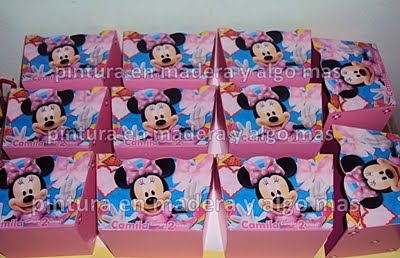 SORPRESAS MINNIE