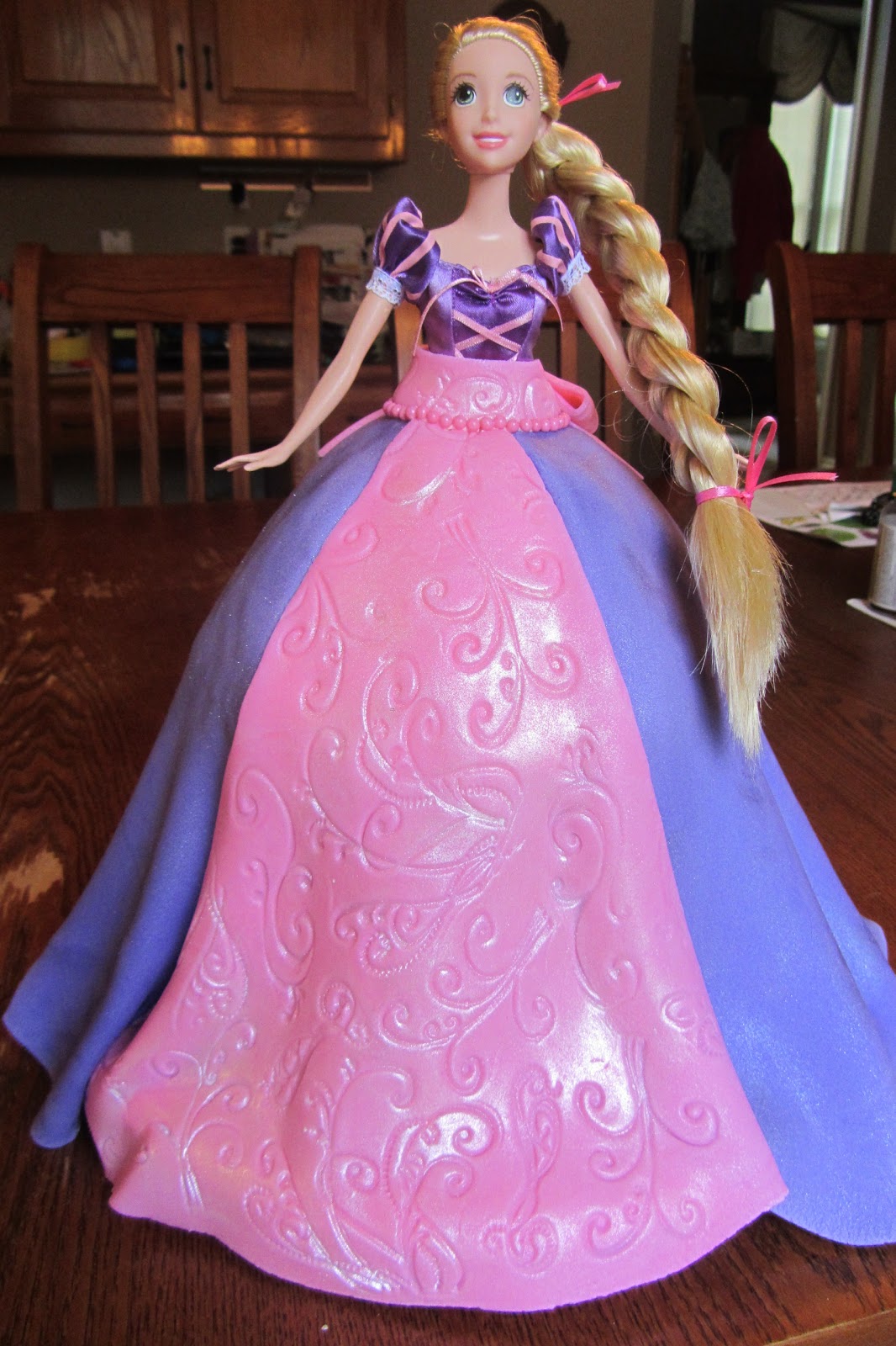 rapunzel barbie cake