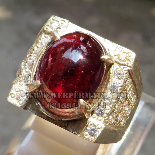 Cincin Batu Permata Garnet