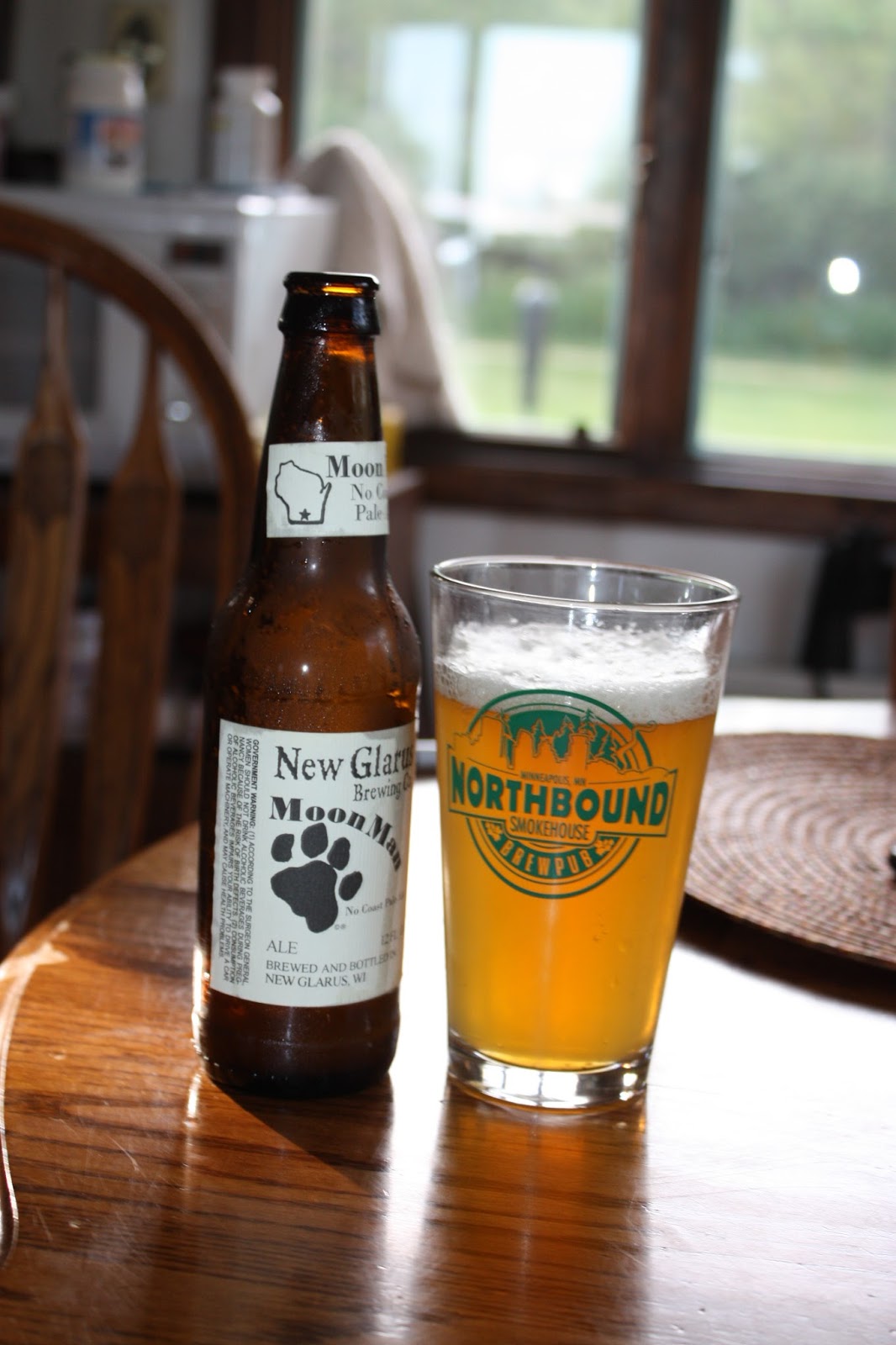 Nick's Beer Blog: New Glarus Moon Man No Coast Pale Ale Review