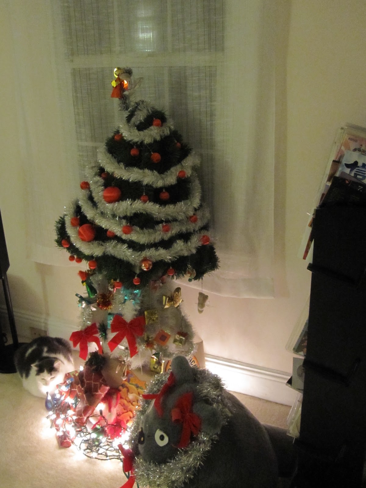 Cation Designs A Charlie Brown Christmas Tree