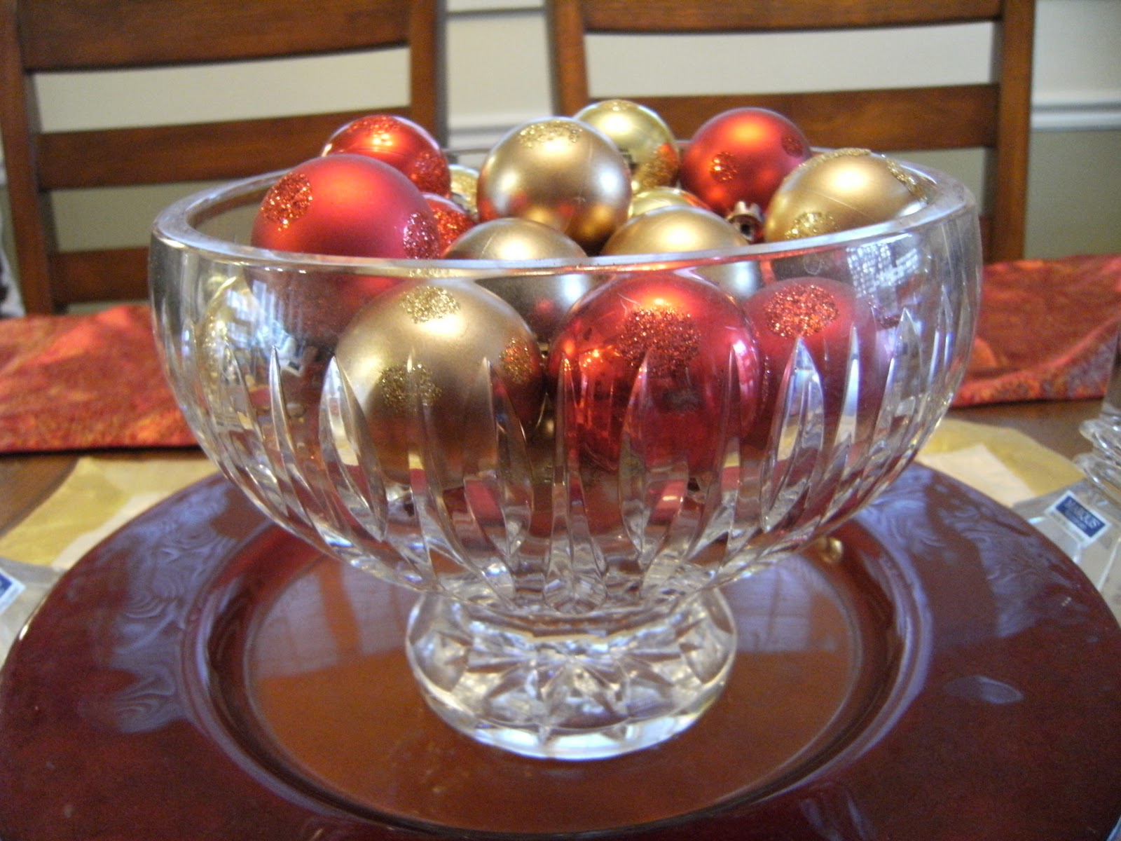 Projects Around the House Christmas Tablescapes