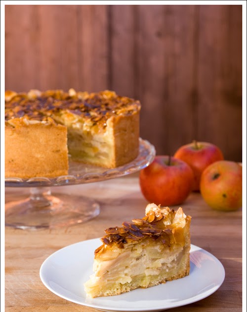 Berry Lovely Apple Cake with Almond &quot;BeeSting&quot; Topping