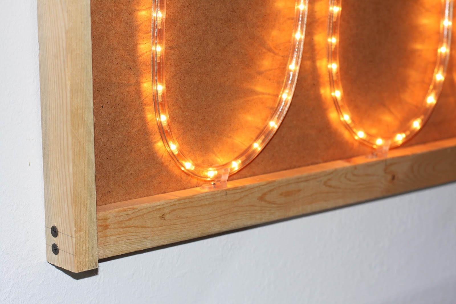 GEEK DIY BAM! MOVIE POSTER LIGHT BOX DIY (PART 1 INSIDE FRAME)