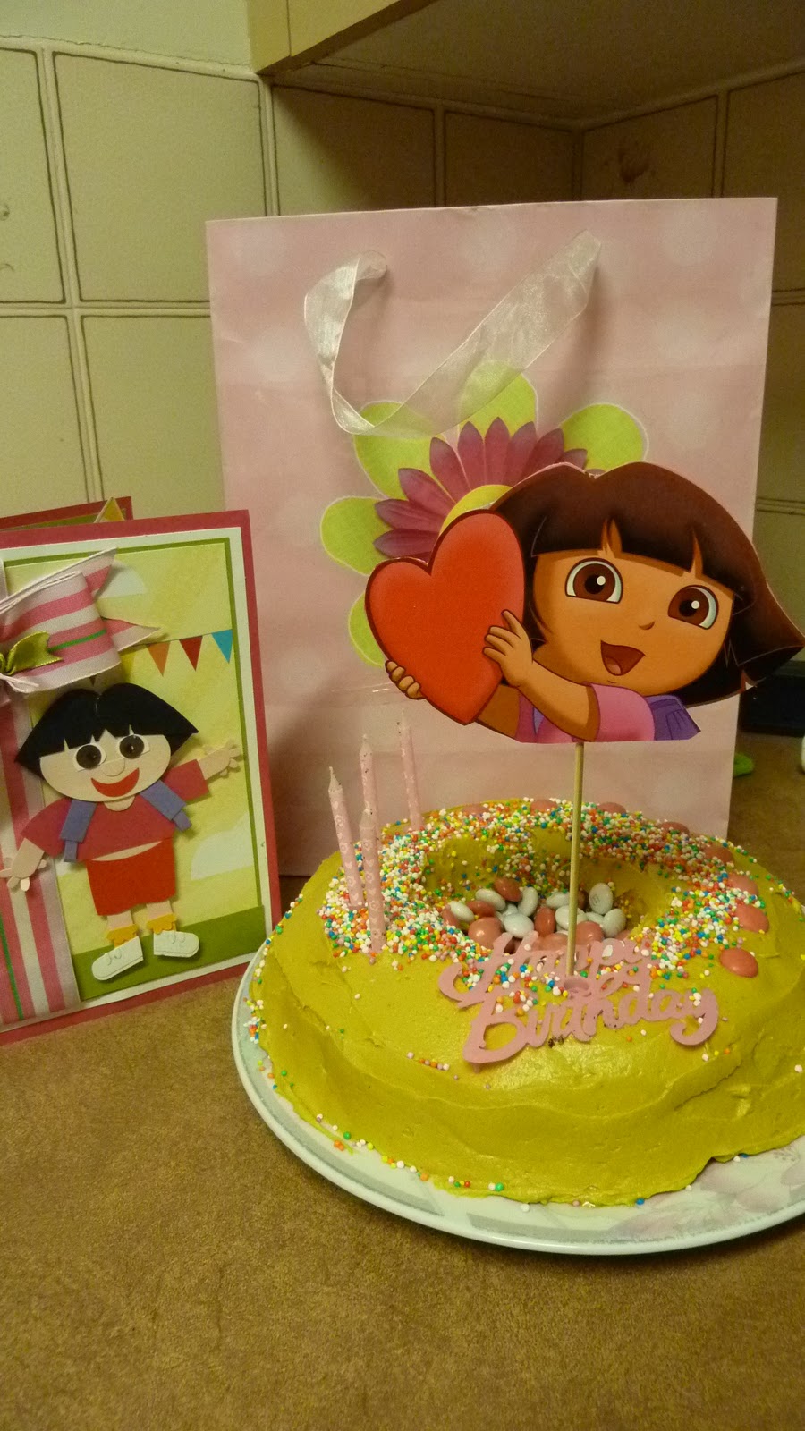 Crafty Cow Creations how to make a dora cake