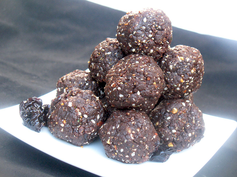 Cocoa Fruit Energy Bites Lisa's Kitchen Vegetarian Recipes