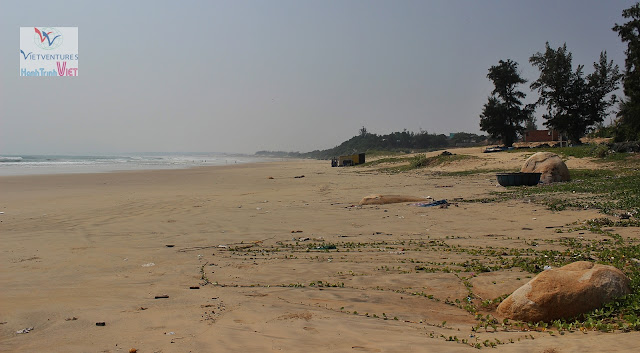 Bãi biển hoang sơ Vĩnh Hội ở Bình Định