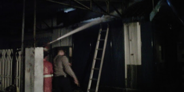 Karena Kulkas, Toko Oli di Magelang Terbakar Toko Oli di Magelang Terbakar