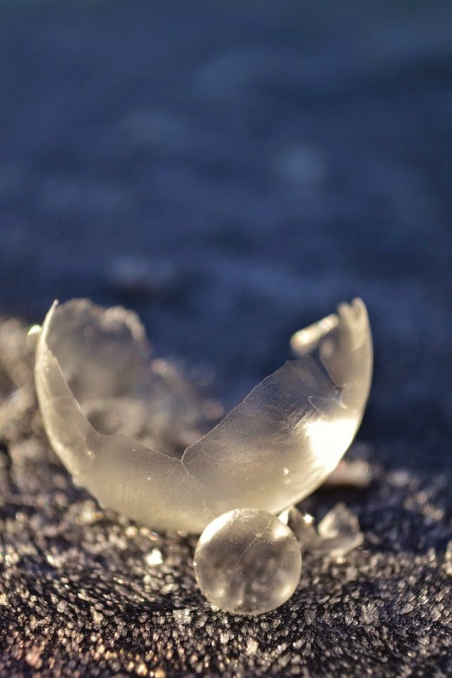        ../ Frozen-Bubbles-Photo