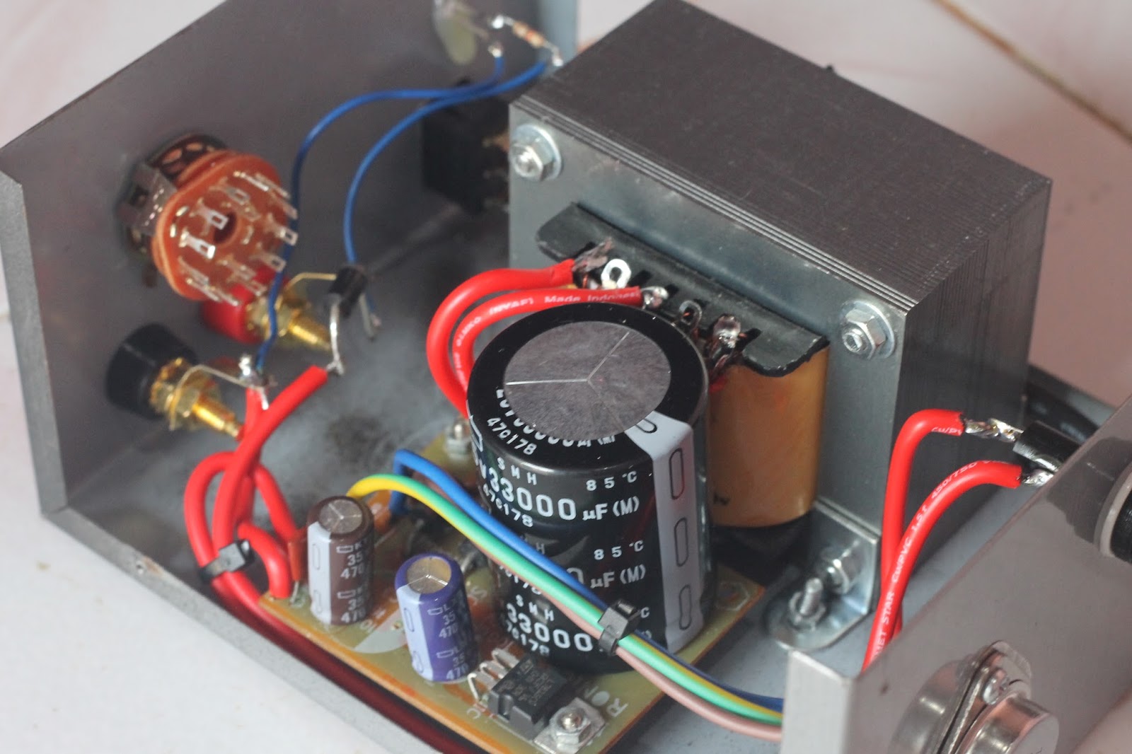 Elite Signal Membuat Power Supply DC 5 A