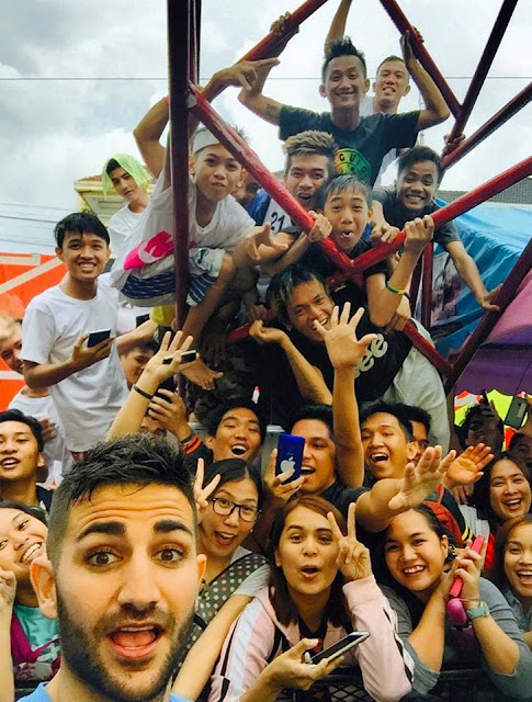 Photo: Ricky Rubio selfie in Manila 