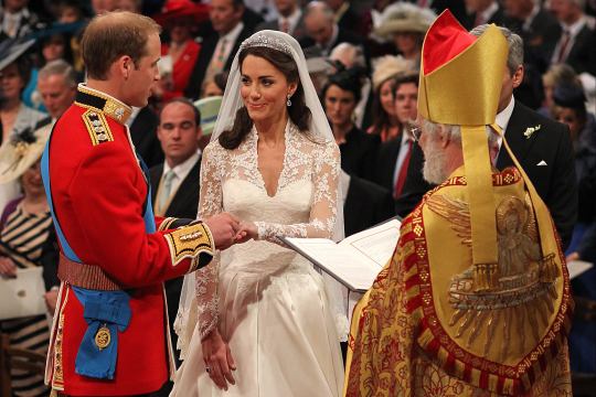 Prince+william+and+kate+middleton+wedding+kiss