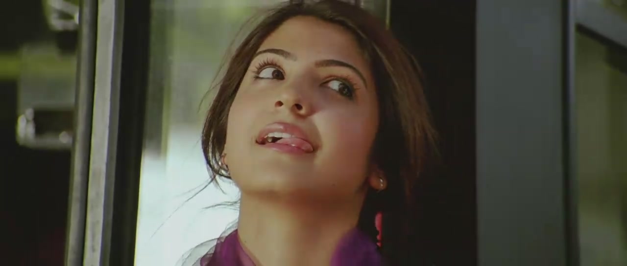 Anushka Sharma Kiss Scene | Bollywood Wallpaper