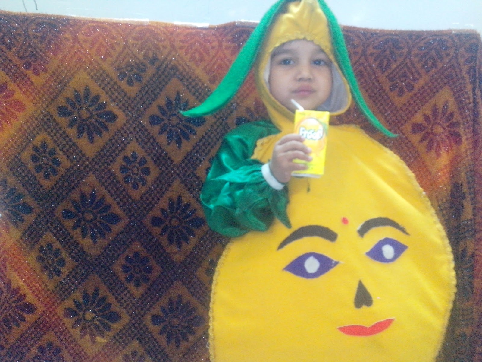 Kids' World Fancy Dress Competition Fruit or Vegetable