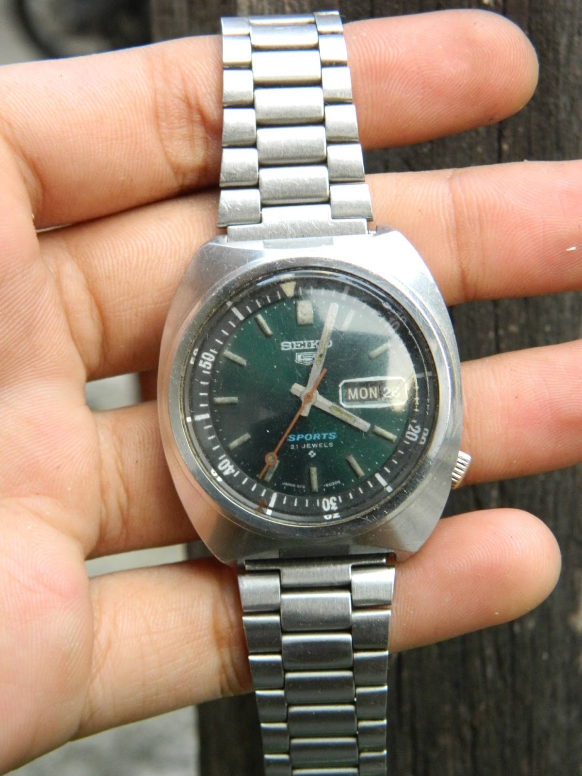 �Djago� - Antik, Vintage, &amp; Kolektibel: [SOLD] Jam Tangan Seiko 5 Sport