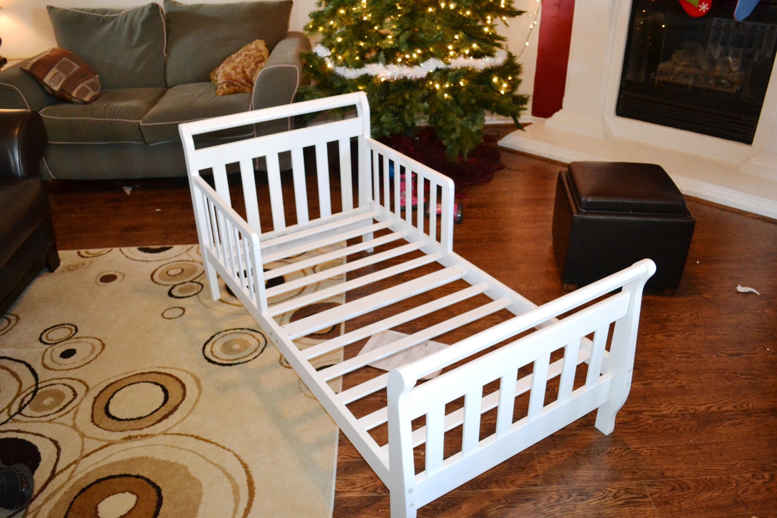 to the Grezeszak Triplets blog toddler beds