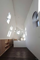 Japanese Vertical House Design Boasts Different Sized Windows and Openings Japanese Vertical House Design Boasts Different Sized Windows and Openings