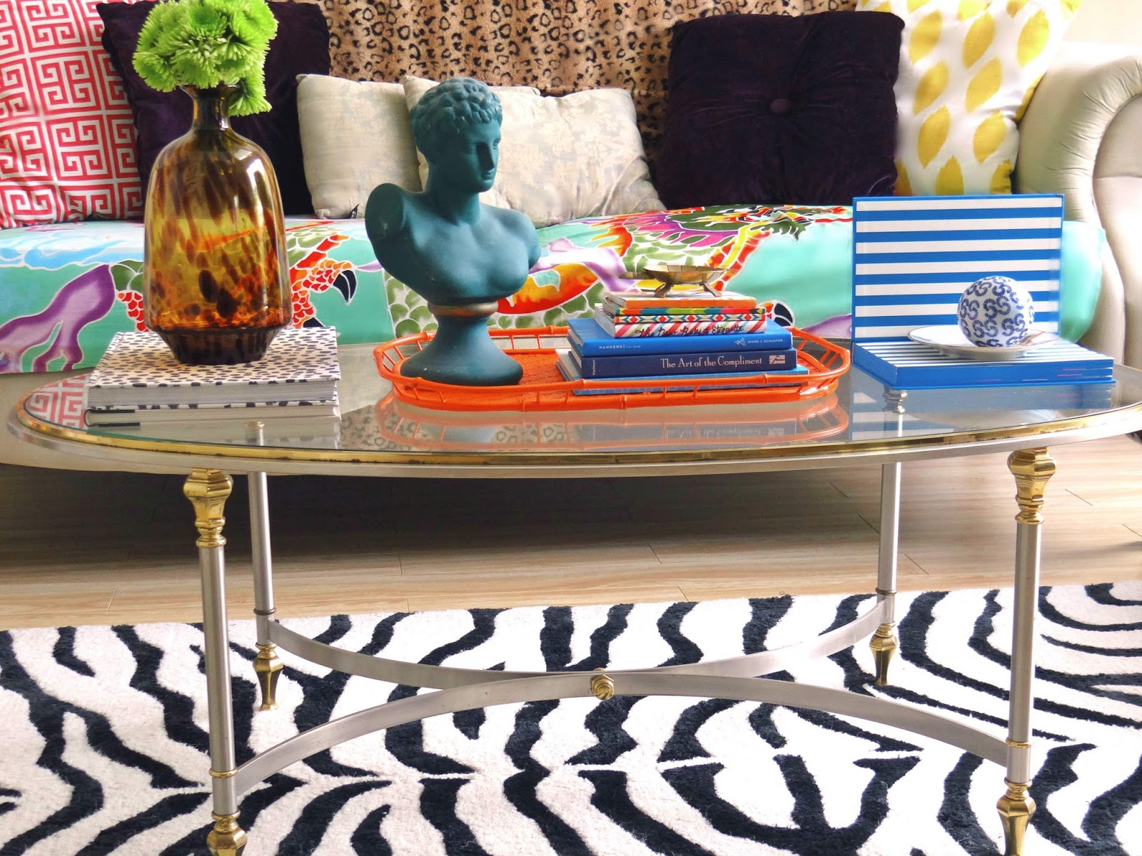 How To Style A Coffee Table what's her secret?: how to style a coffee table How To Style A Coffee Table what's her secret?: how to style a coffee table